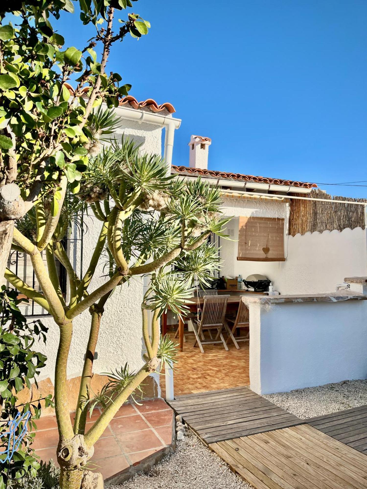 Bungalow Steps From Moraira Теулада Екстериор снимка