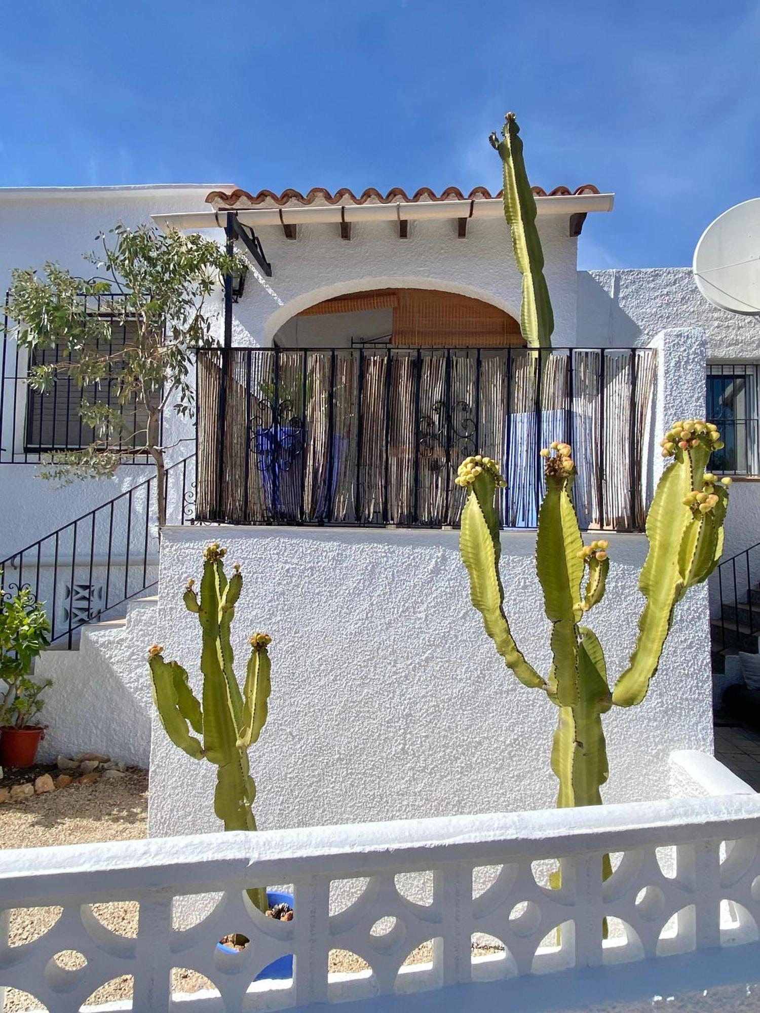Bungalow Steps From Moraira Теулада Екстериор снимка
